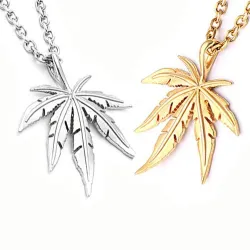 Collier avec pendentif feuille de chanvre