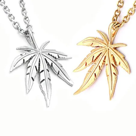 Collier avec pendentif feuille de chanvre