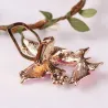Doubles papillons - une broche élégante en cristal