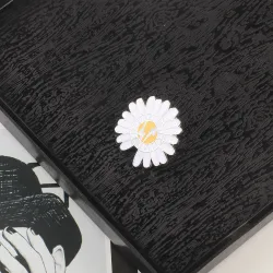 Lightning Daisy - Enamel Pins - BroochesBrooches