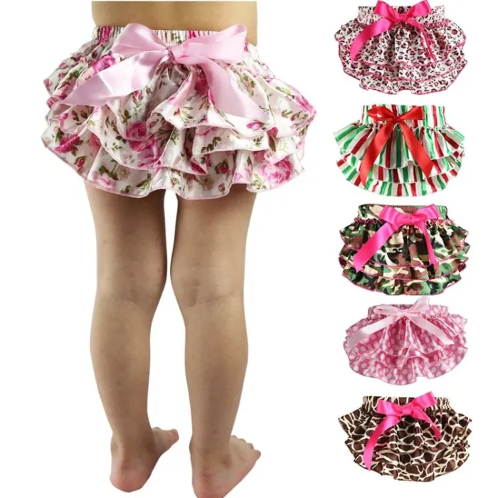 Short bébé avec truffes - jupe - couverture de couches colorées
