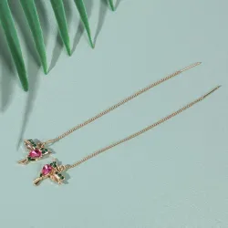 Boucles d'oreilles longues élégantes avec des oiseaux de cristal