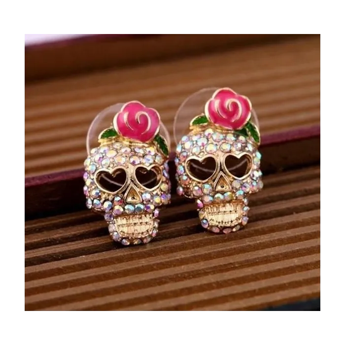 Crâne en cristal avec rose - petites boucles d'oreilles