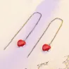 Boucles d'oreilles longues avec coeur rouge