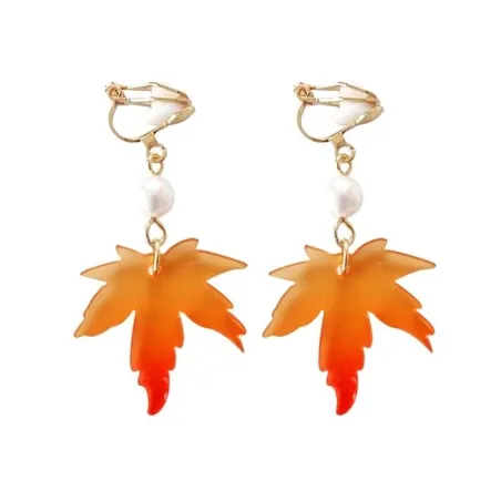Boucles d'oreilles avec feuille d'érable  perle