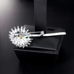 Green dandelion flower brooch