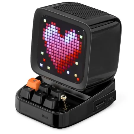 Retro portable speaker - pixel art - with LED display board