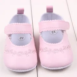 Leather shoes - with flower design - for newborns / babiesShoes