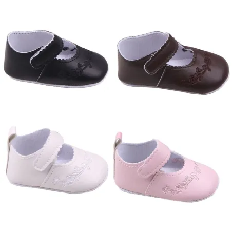 Leather shoes - with flower design - newborns / babies
