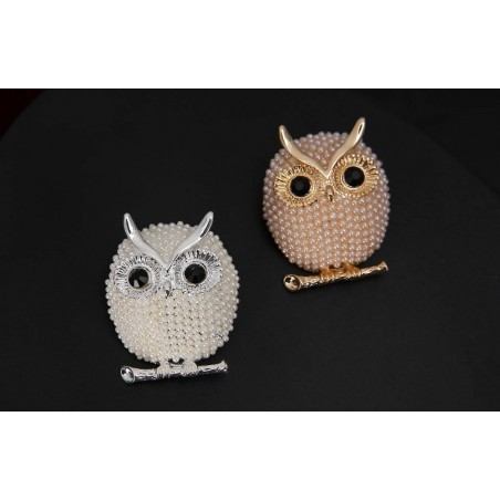 Owl brooch - with pearl decorations