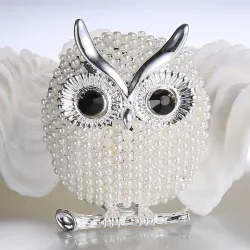 Owl brooch - with pearl decorations