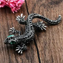 Vintage brooch for women - lizard - with crystal decorations