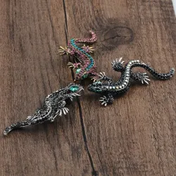 Vintage brooch for women - lizard - with crystal decorations