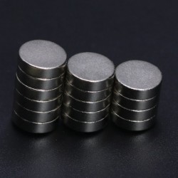N35 - neodymium magnet - super strong round disc - 10mm x 3mmN35