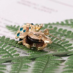 Crystal ladybird - elegant brooch