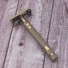 Manual razor - double-sided - long non-slip handle - quick blade replacement - brass