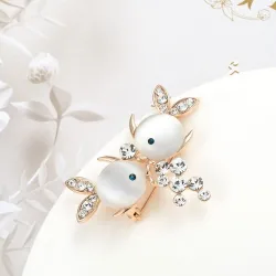 MZC Fashion Brooch Dress Suit Lapel Pins Rose Gold Rhinestone Brooches Wedding Opal Brooch Bouquet Metal Fish Brooch