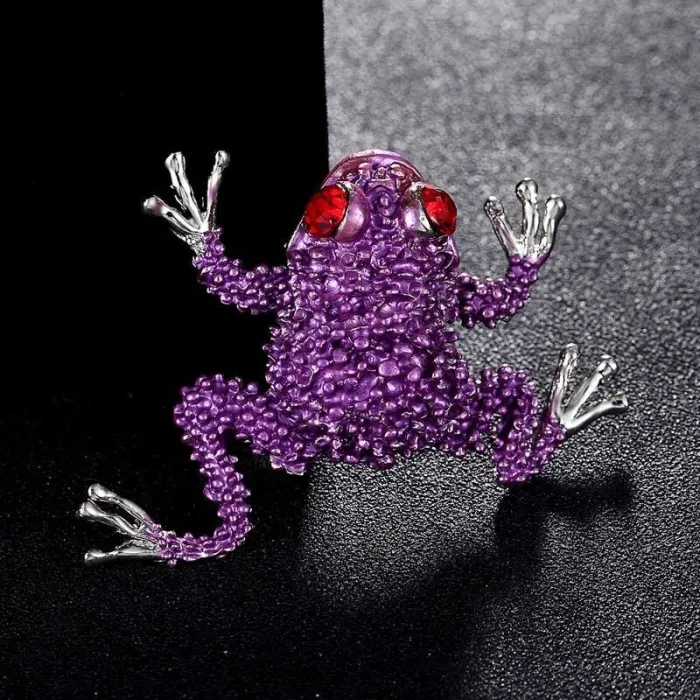 Small crystal frog with red eyes - vintage brooch