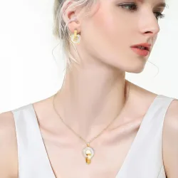 Gold plated jewellery set - pendant necklace with earrings