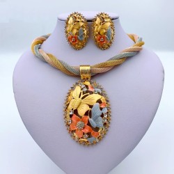 Luxurious jewellery set - necklace / earrings / bracelet / ring - African styleJewellery Sets