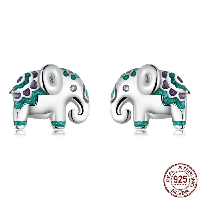 Boucles d'oreilles clous avec mini éléphant