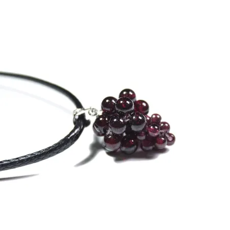 Collier corde - avec pendentif grenat rouge vin cristal