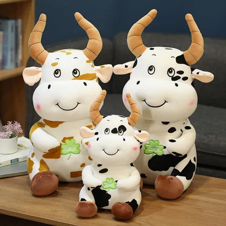 Jouet en peluche en forme de vache de dessin animé