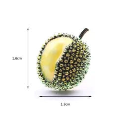 Broche élégante aux fruits de litchi