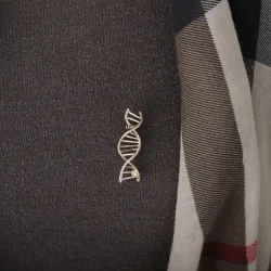 Broche médicale tendance - science médecine