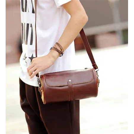 Sac à bandoulière tendance en cuir - forme cylindrique