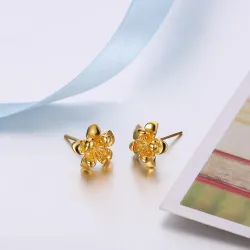 Flower shaped stud earrings - gold platedEarrings