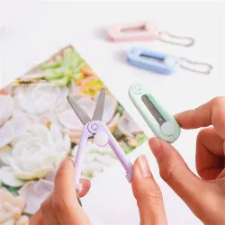 Mini ciseaux colorés - rétractables - pliables