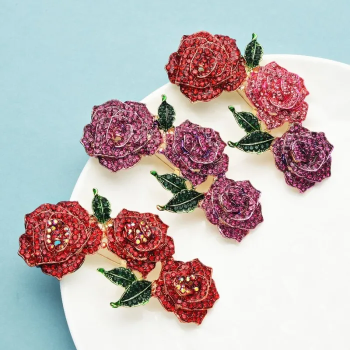 Broche luxueuse - grandes fleurs en cristal