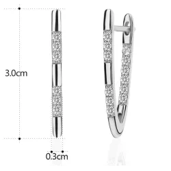 Boucles d'oreilles à la mode en forme de V - avec zircone cubique