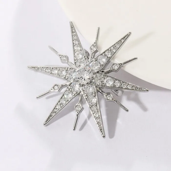 Broche luxueuse en forme d'étoile - zircone cubique