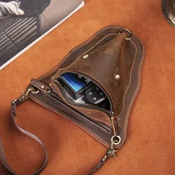 Petit sac bandoulière / taille tendance - cuir véritable - en forme de tête de taureau