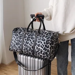 Fashionable travel bag - large capacity - leopard printingBags