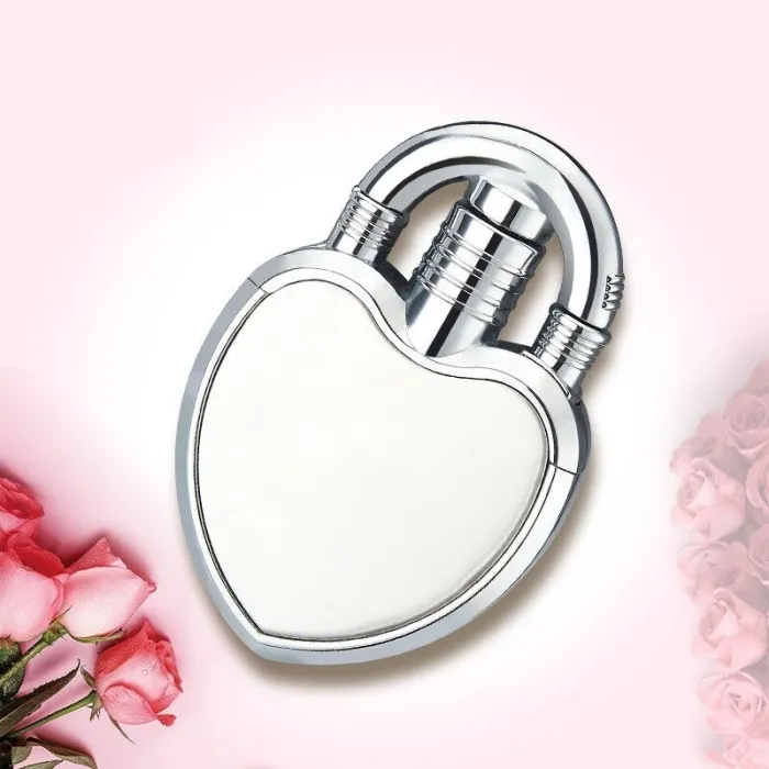 Briquet jet butane - flamme rouge - coupe vent - 1300 C - forme coeur