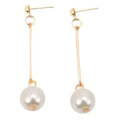 Long golden earrings with a pearlEarrings