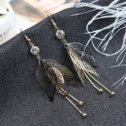 Boucles d'oreilles longues feuilles creuses - avec zircon / perles