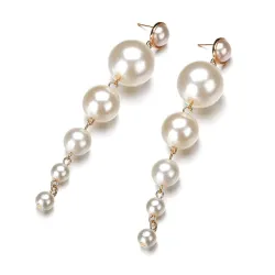 Boucles d'oreilles longues avec perles