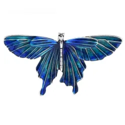 Broche papillon en émail