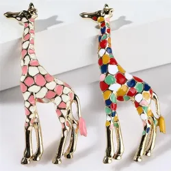 Girafe en émail - broche - coloré - or
