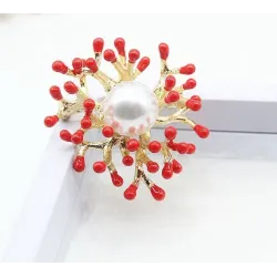 Corail rouge avec perle - broche en or
