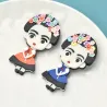 Fille mexicaine / africaine - broche acrylique
