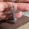 Pendentif croix cristal blanc - avec collier