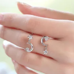 Boucles d'oreilles asymétriques étoile/lune - avec cristaux