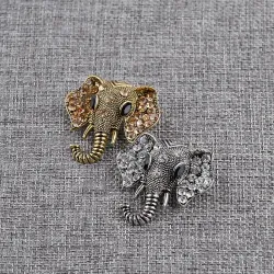 Broche éléphant en cristal vintage