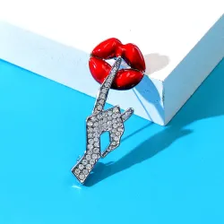 Broche cristal - lèvres rouges / Geste Be Quiet