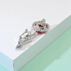 Broche cristal - lèvres rouges / Geste Be Quiet